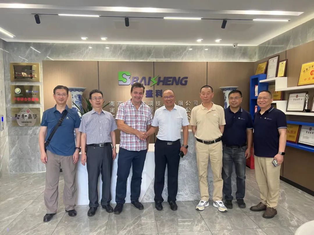 草莓视频APP黄色网站